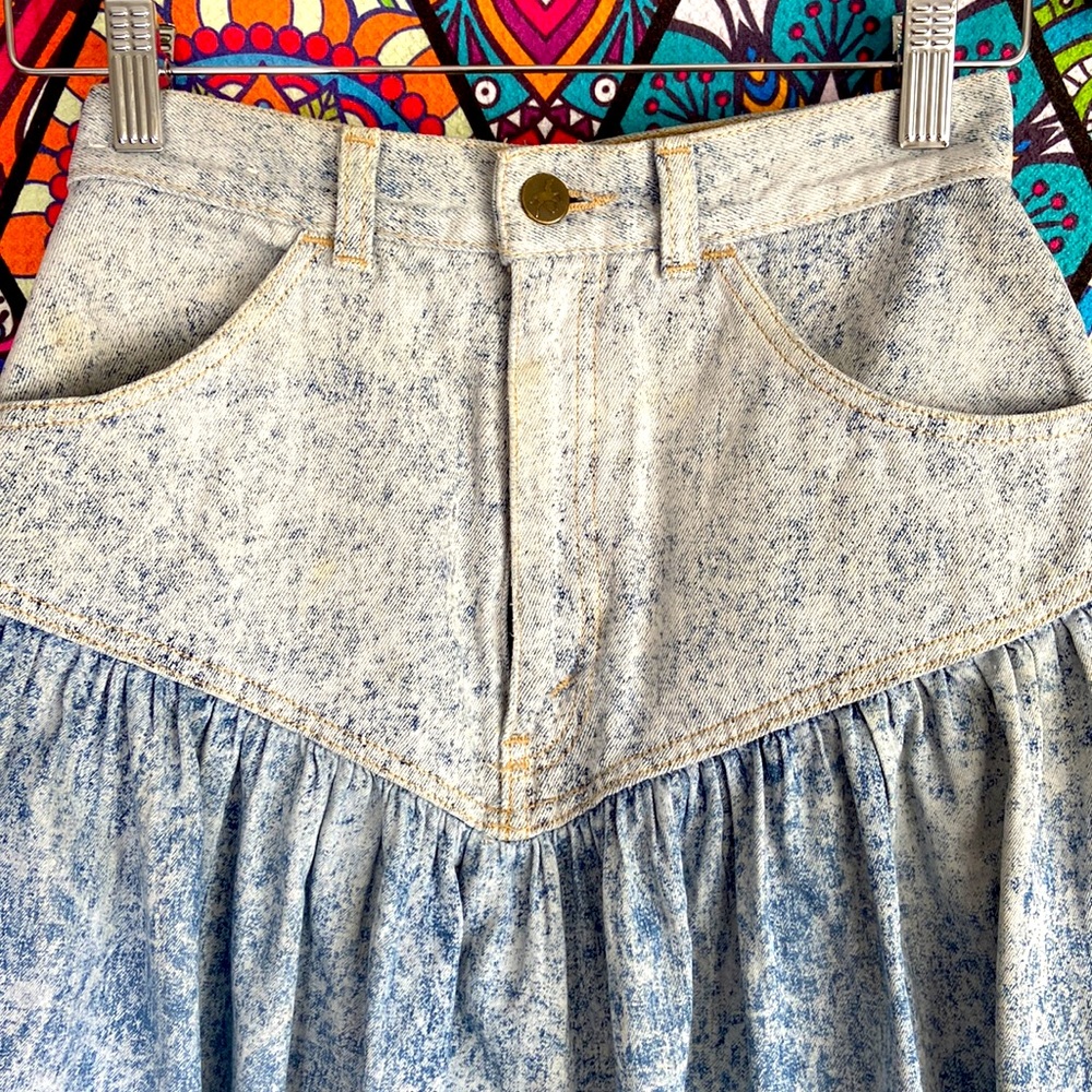 Vintage 1980s Acid Wash Denim A-Line Midi Skirt Sz 8 - Picture 3 of 8